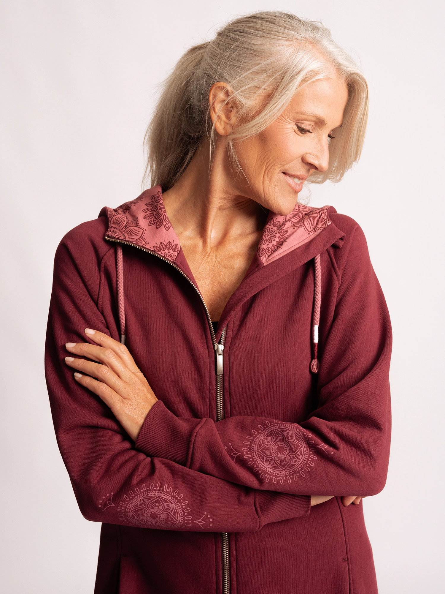 XS - Longjacke Karuna Patala - tiefrot