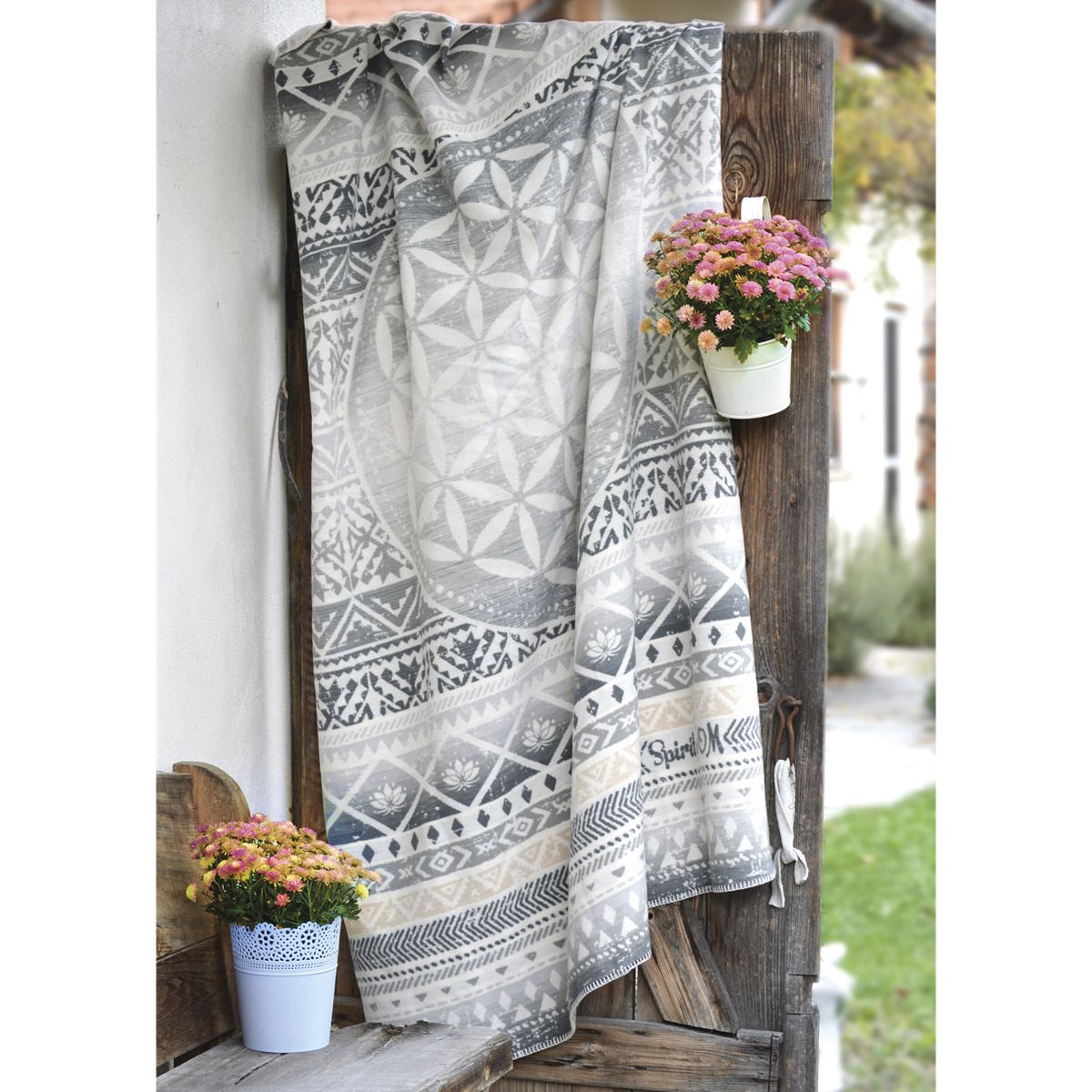 Einheitsgröße - flauschige Plaid Decke Blume des Lebens - silber/grau