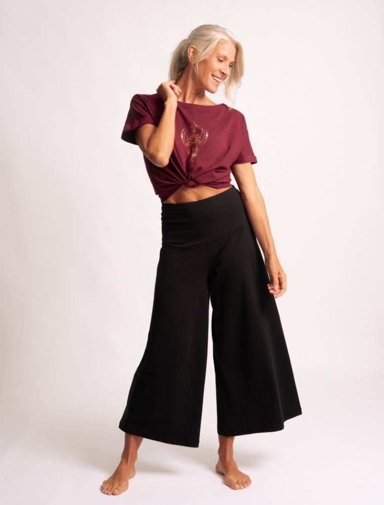 M - Shirt Eka Padma - tiefrot